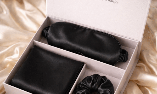 Juodas šilko dovanų rinkinys