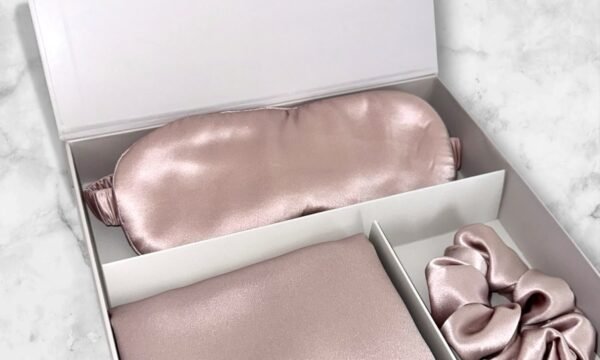 Pelenų rožės šilko dovanų rinkinys