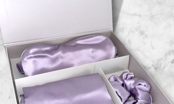 Alyvinis šilko dovanų rinkinys