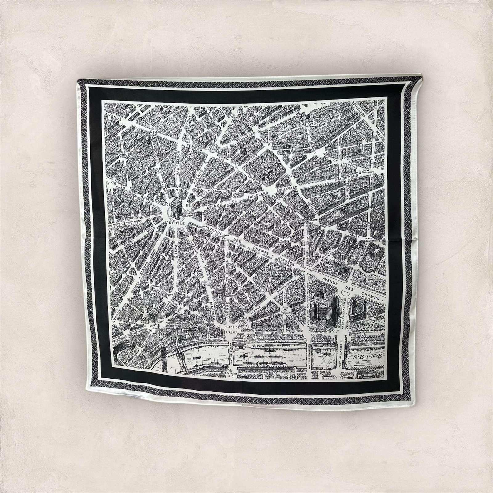 Šilkinė skarelė - Image 3